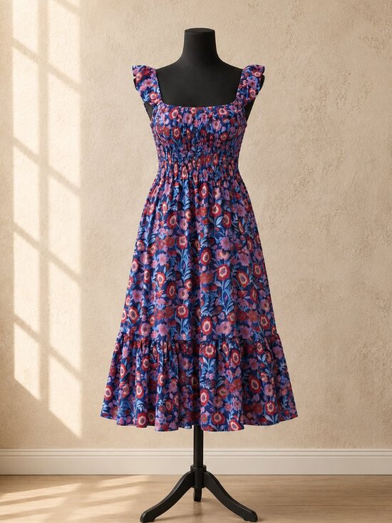 Vineyard Vines Dresses & Skirts - Vineyard Vines Tisbury Floral Smocked Midi Dress XS Pockets